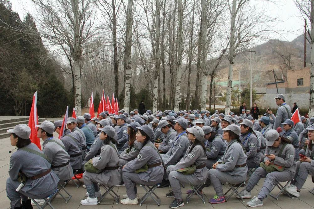 如何将“为人民服务”的精神运用到工作当中?